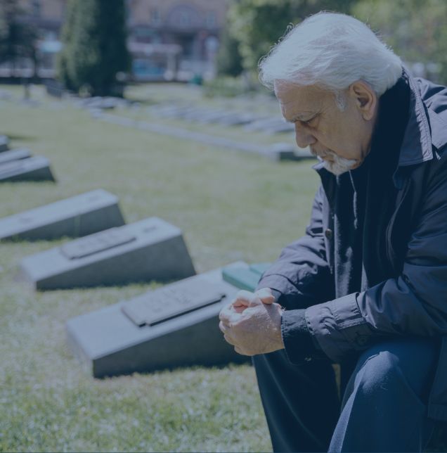 Osoba z niepełnosprawnością na wózku inwalidzkim u ubezpieczyciela