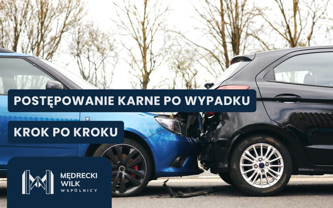 Wypadek samochodowy, zniszczony samochód,