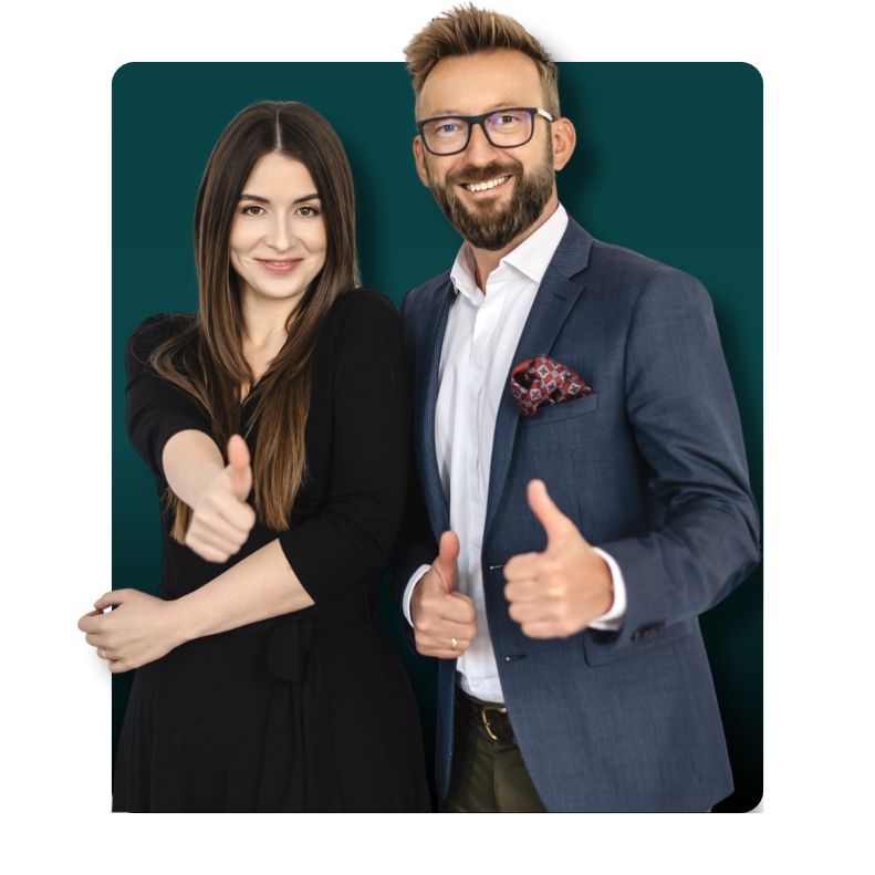 kancelaria frankowa Two smiling professionals giving thumbs up, standing side by side in business attire against a teal background.